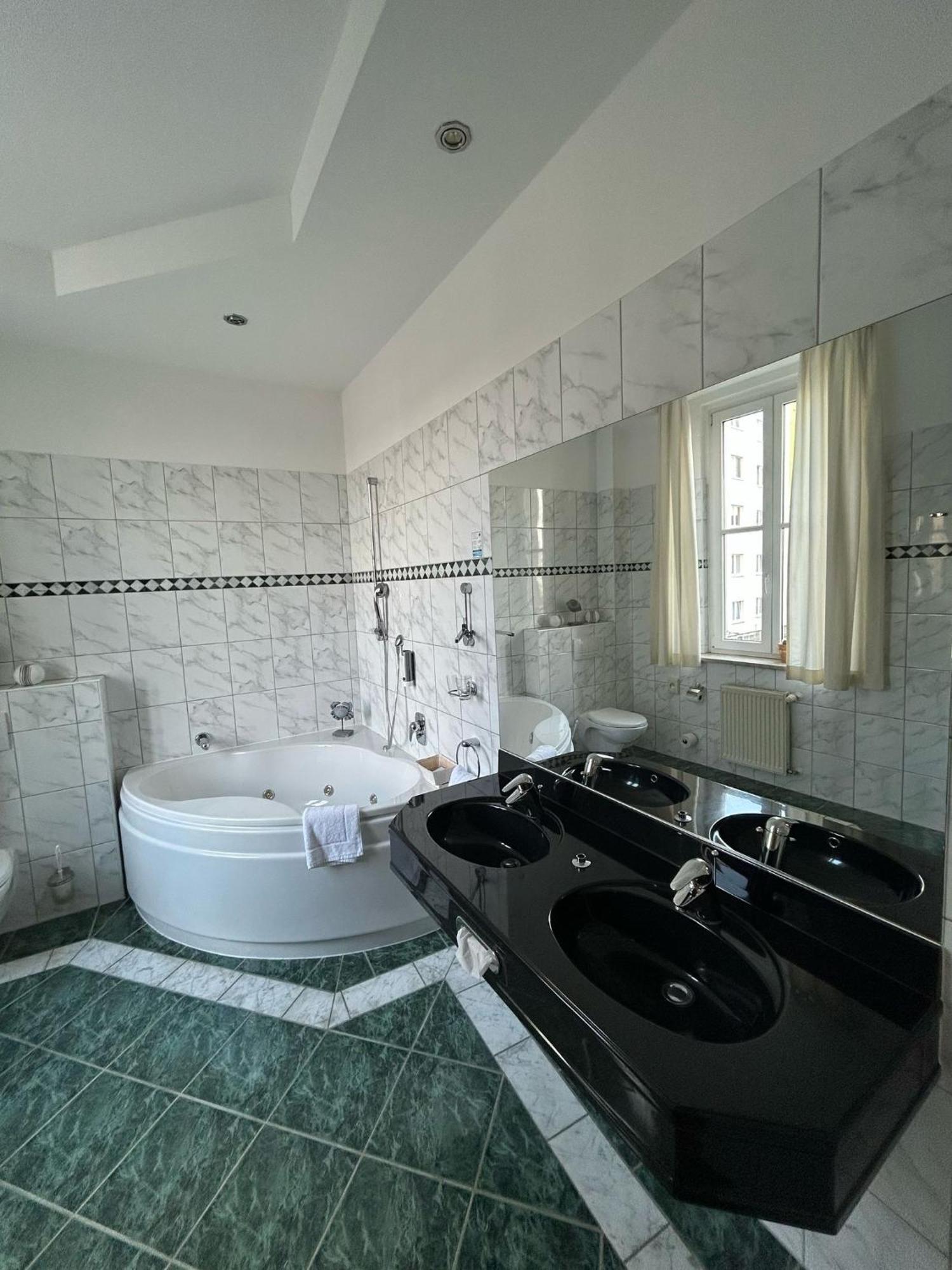 Hotel Uckermark เพรนซ์เลา ภายนอก รูปภาพ