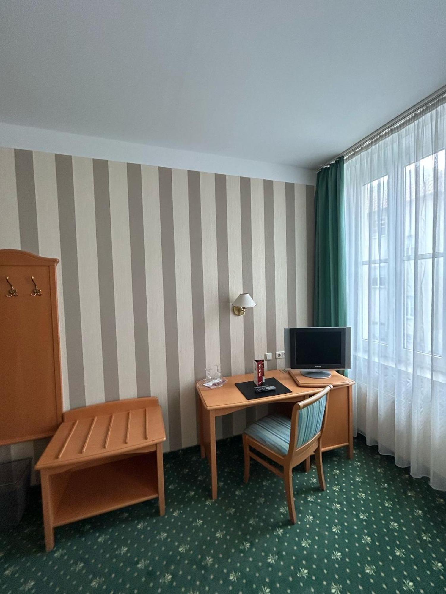 Hotel Uckermark เพรนซ์เลา ภายนอก รูปภาพ